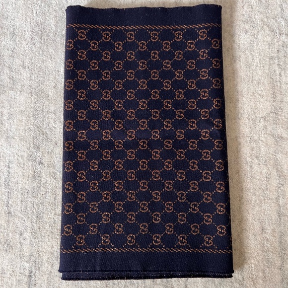 Gucci Metallic GG Wool Scarf - Picture 7 of 7
